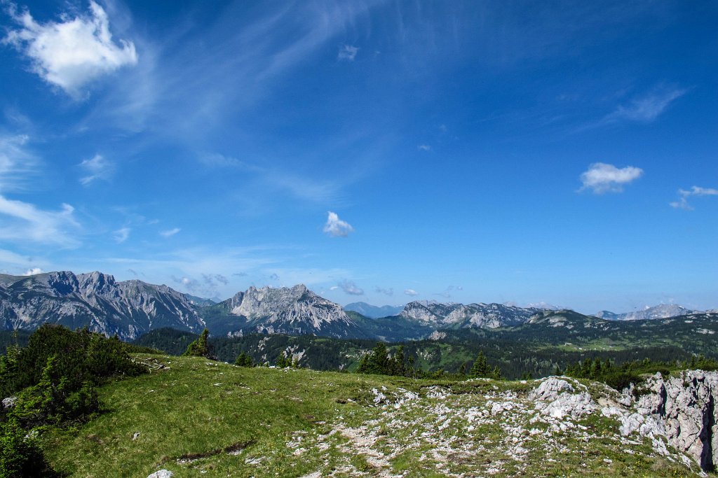 12_Blick Hochturm - TAC Spitze - Frauenmauer -  Sonnschienalm.jpg